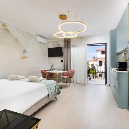 Mint & Gold Luxury Suite Malinska Exterior photo